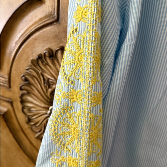 Crown & Ivy Blue Striped Blouse - Picture 3 of 3